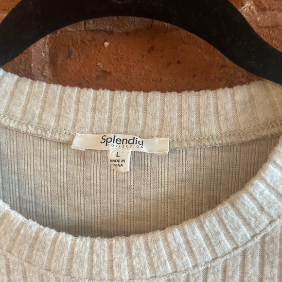 Like new - Splendid London Rib Puff Sleeve Top, L - Picture 5 of 8